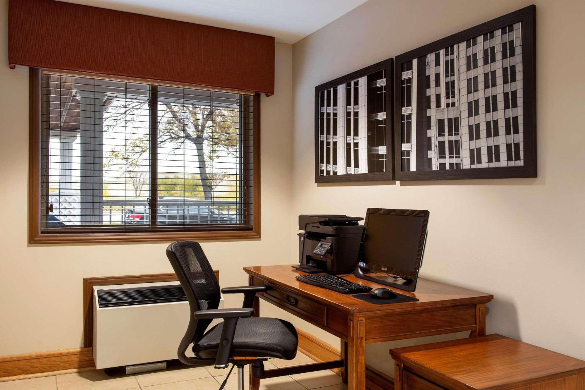Country Inn & Suites By Radisson, Winnipeg, Mb Экстерьер фото